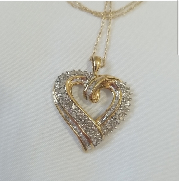 10K Yellow Gold Diamond Heart Necklace - Picture 2 of 11